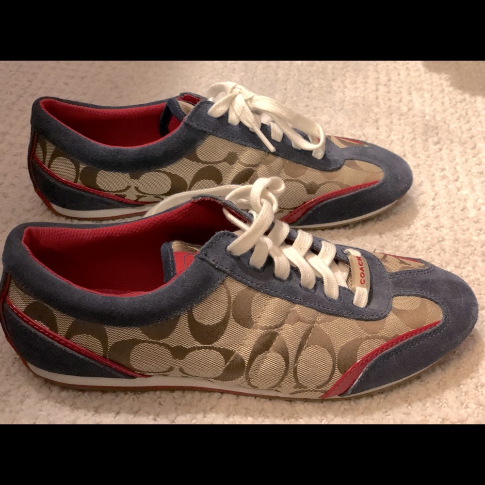 Coach tennis shoes, sz 8.  Like new.